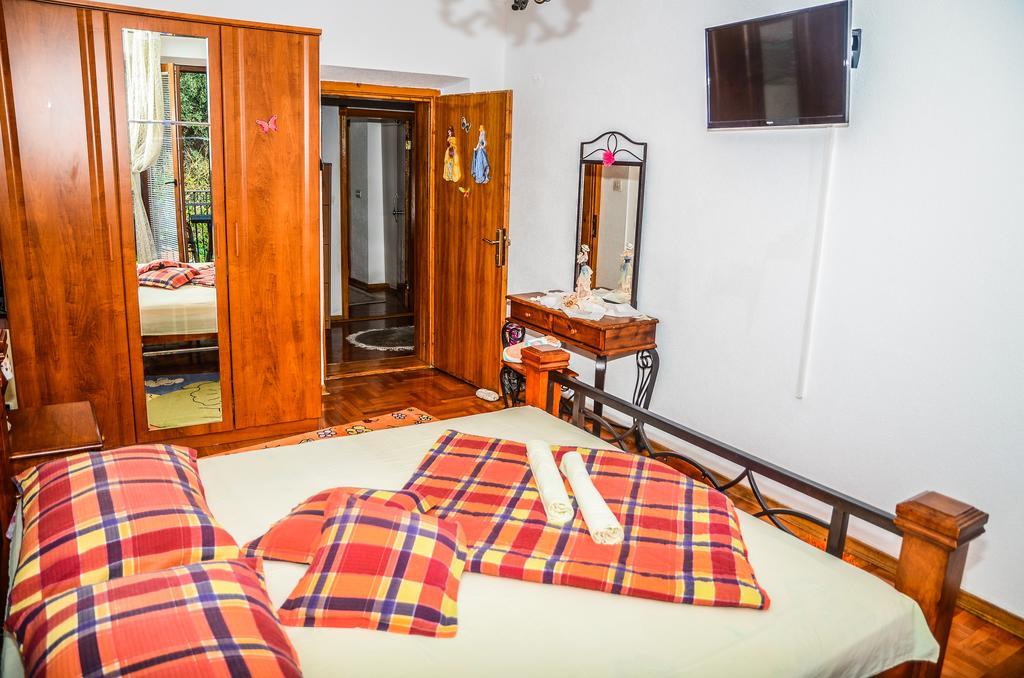 Guest House Alea Ulcinj Extérieur photo