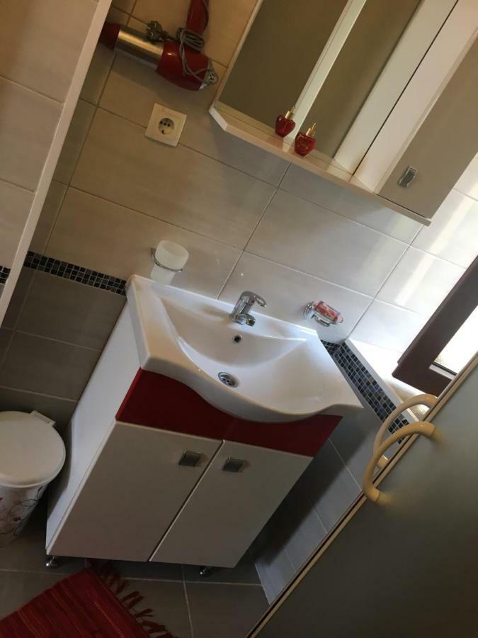 Guest House Alea Ulcinj Extérieur photo